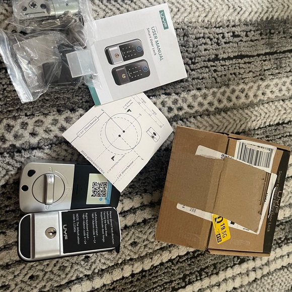 Keyless entry door lock - Picture 2 of 2